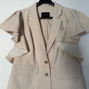 Eloquii Cream Ruffle Sleeve Blazer